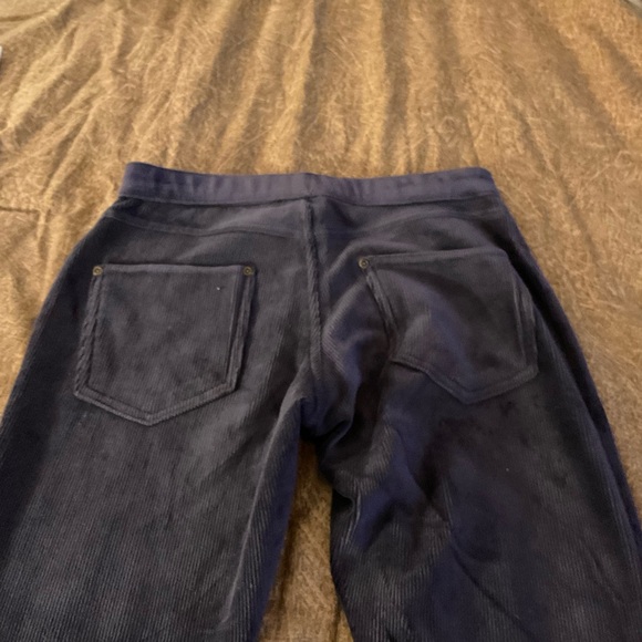 HUE Woman’s Corduroy Legging Size Small Color Cobblestone Green - Picture 6 of 6